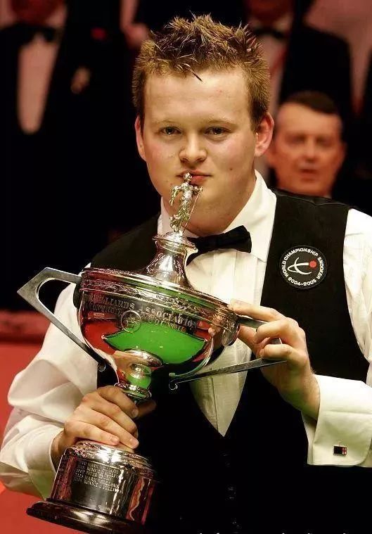 育领域的雄 育领域的雄