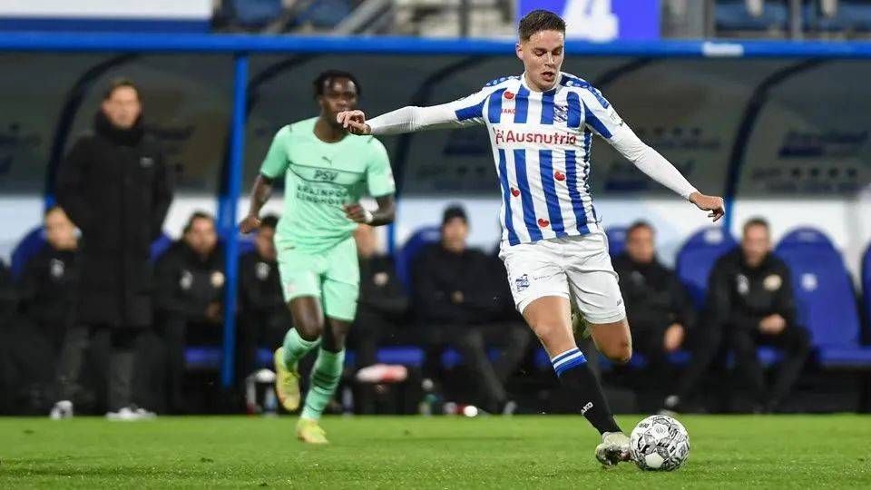 在这一点上 在这一点上