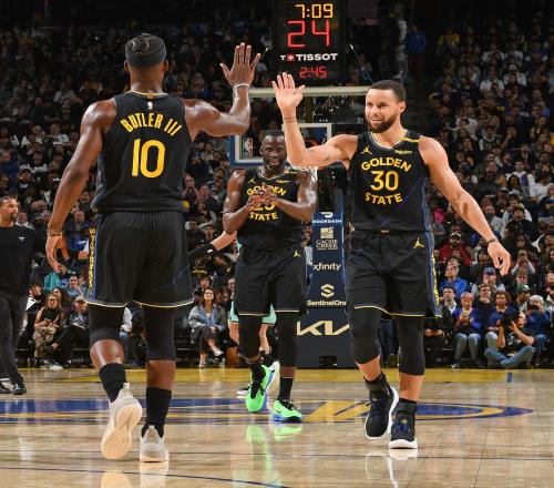 拉锯中持续 拉锯中持续